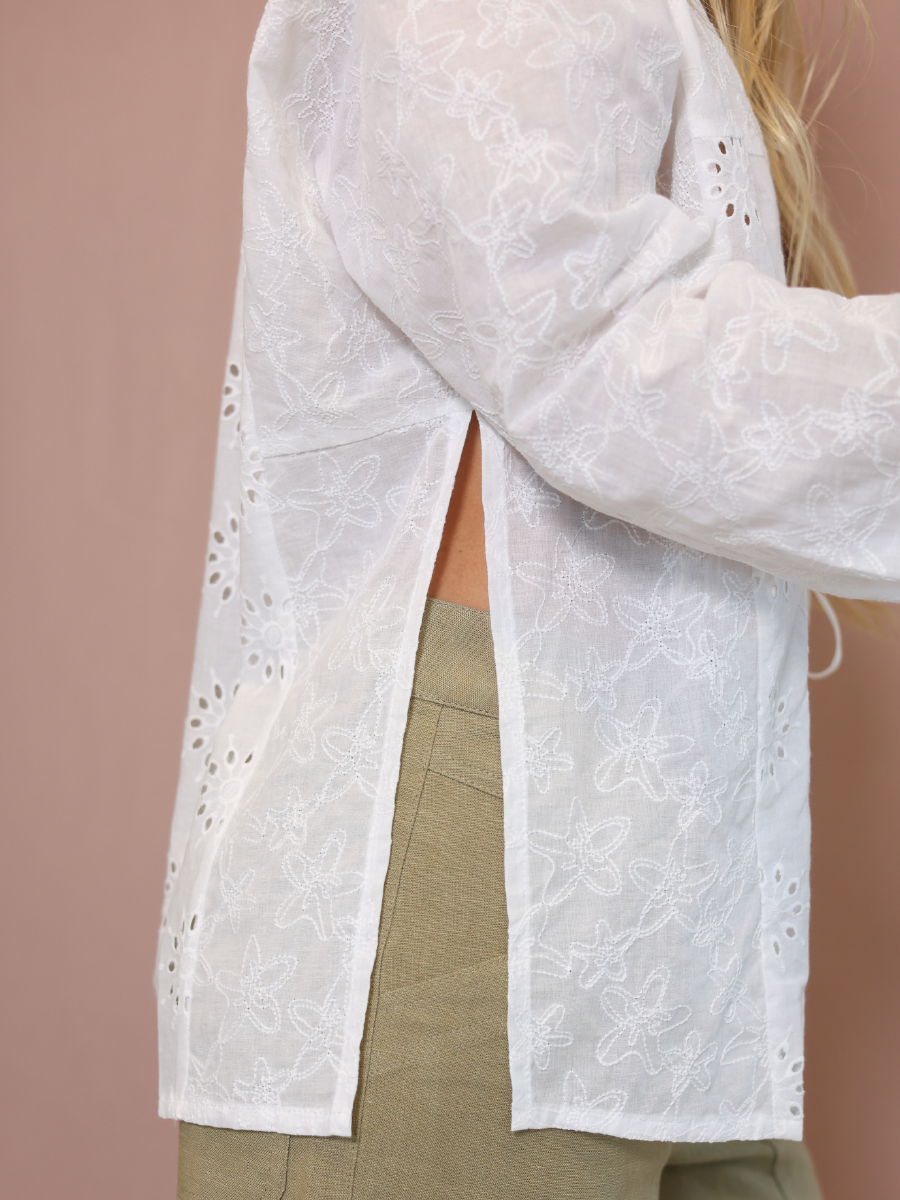 BLUSA BORDADA