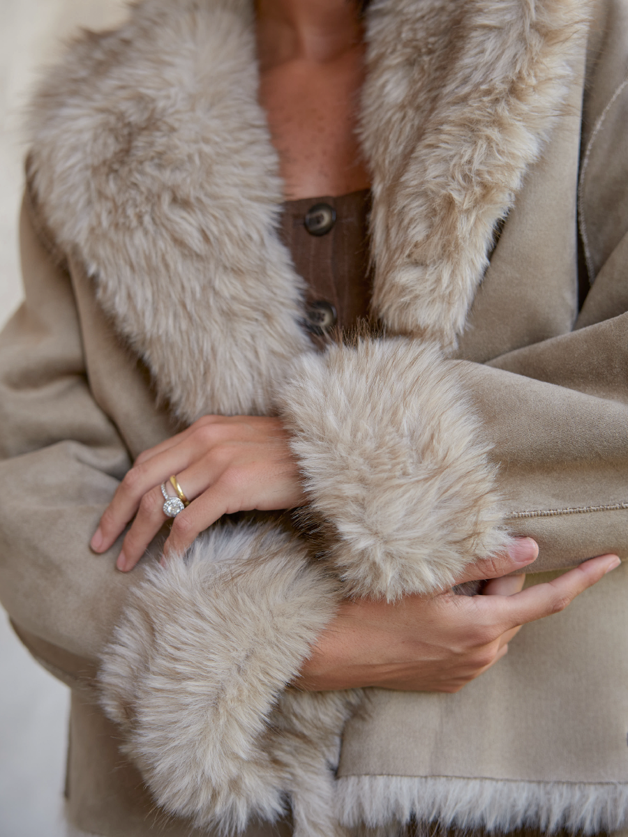 CHAQUETA REVERSIBLE TAUPE
