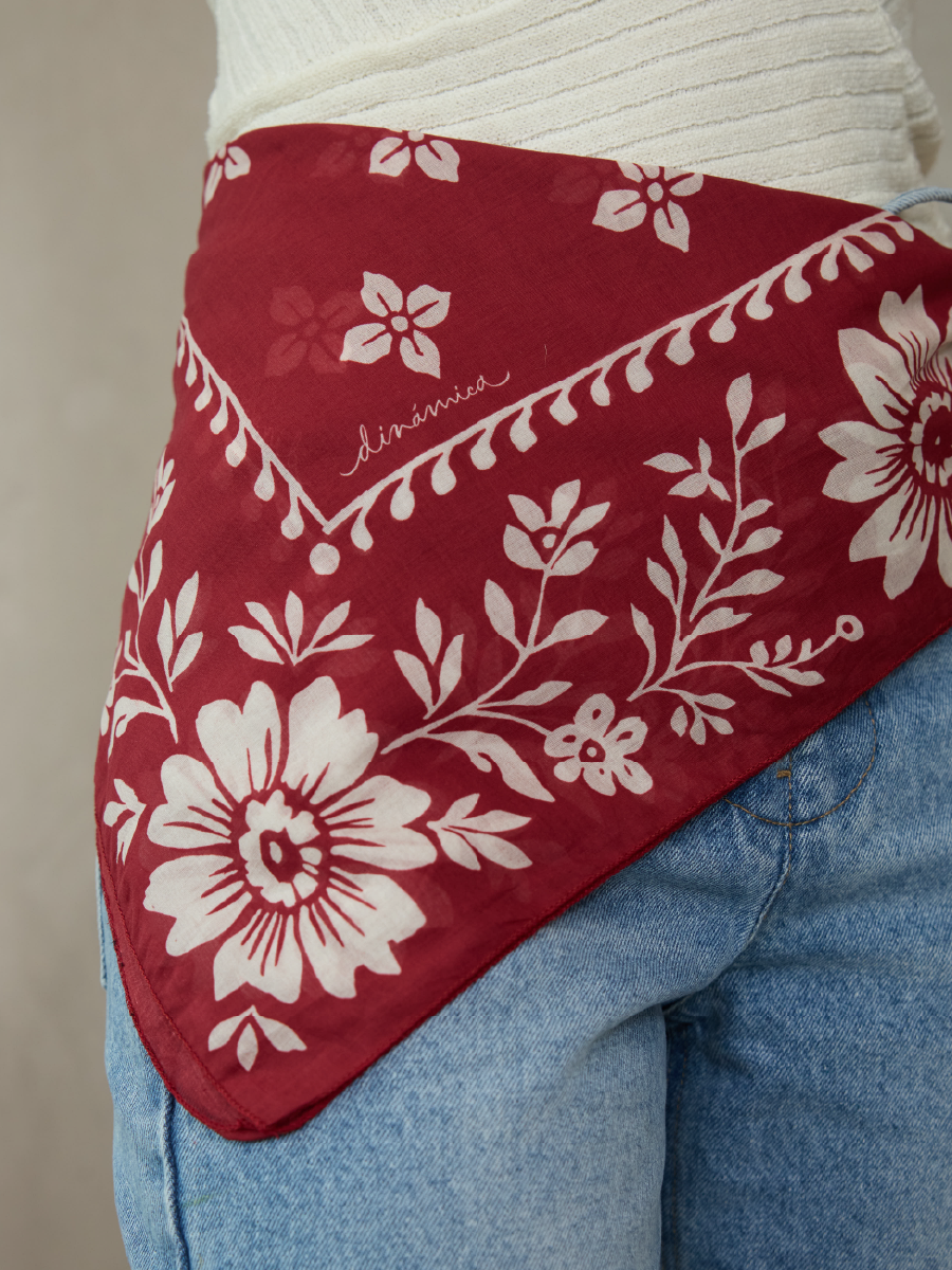 PAÑUELO ESTAMPADO ROJO