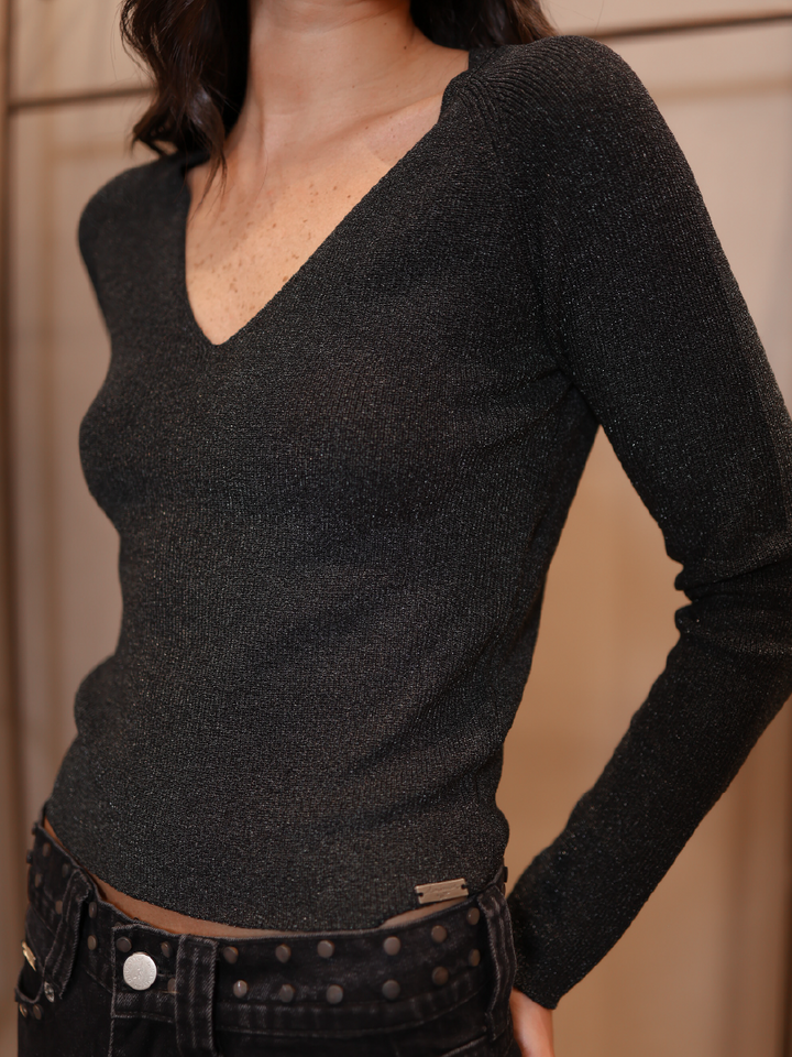 TOP LORENZA BRILLOS